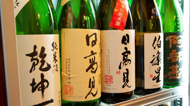 ワインと日本酒 炭火串焼バル 源治 - ドリンク写真: