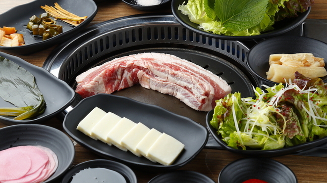 ヨプの王豚塩焼 熟成肉専門店 - メイン写真: