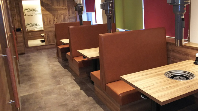 国産牛焼肉くいどん - 内観写真: