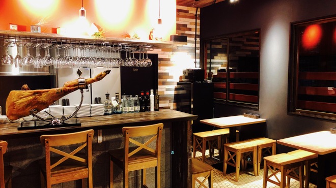 スペイン酒場ウニコ - 内観写真: