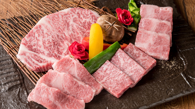 炭火焼肉 炎家 - メイン写真: