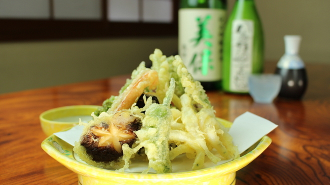 旬菜郷土料理 一隆 - メイン写真: