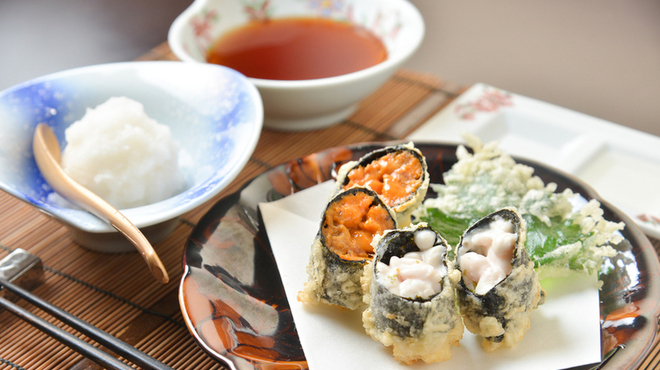 みねまつ - 料理写真:うにの磯辺揚げ、タラの白子の磯辺揚げ