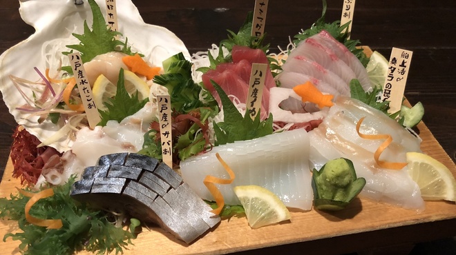 炭火焼 海ごはん サカナヨロコブ - メイン写真: