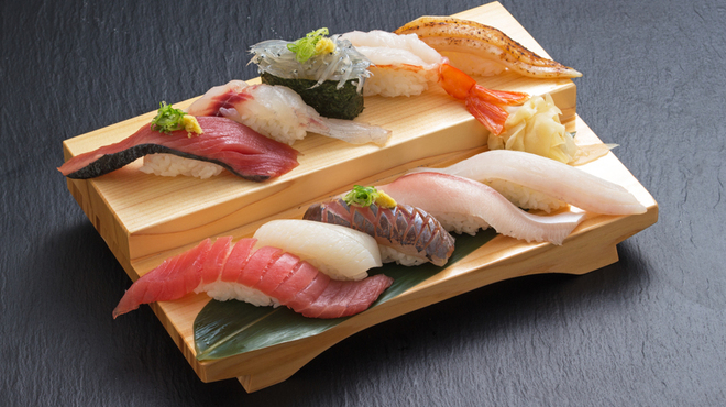 沼津魚がし鮨 御殿場アウトレット店 ぬまづうおがしずし 御殿場 回転寿司 食べログ