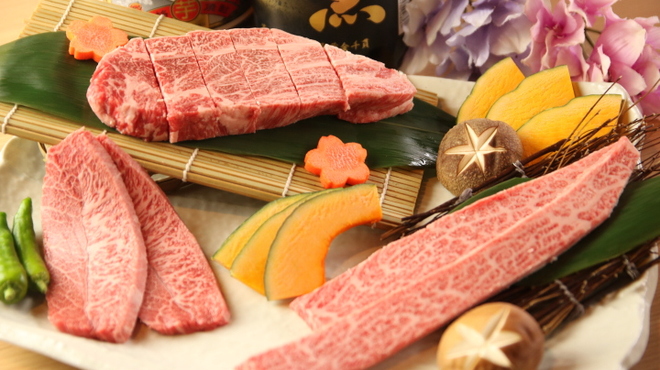 焼肉亭 - メイン写真: