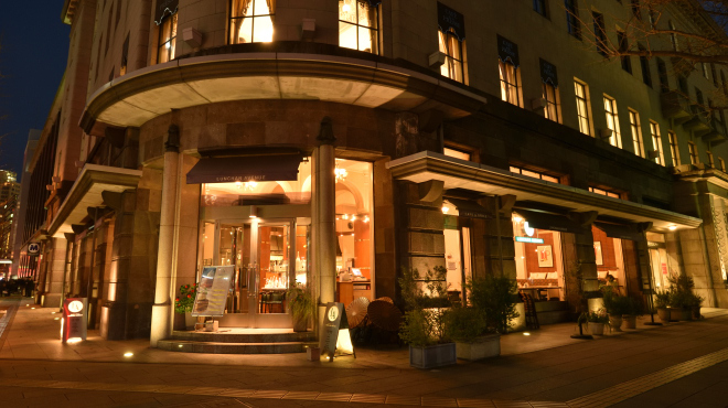 ランチャン　アヴェニュー - メイン写真:外観_夜