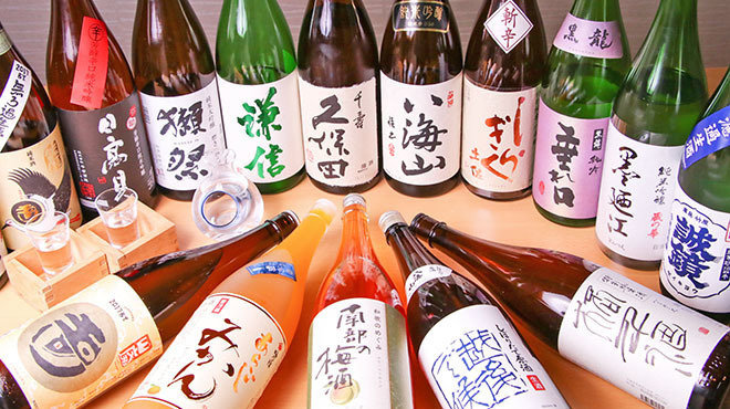 Kaiseki Sousaku Kappou Hanamizuki - メイン写真:日本酒集合