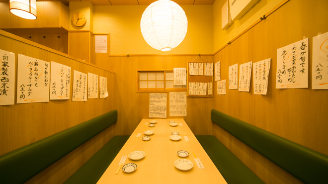 Mazui Sakana Aoyagi - メイン写真:手前の半個室