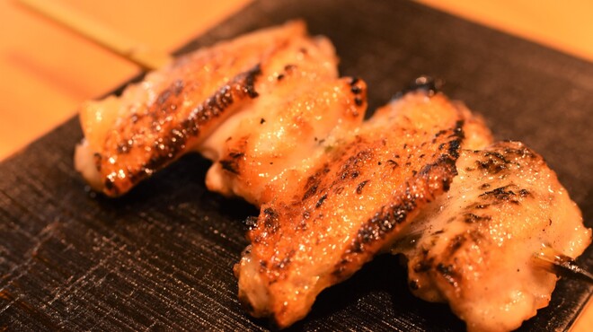 鳥なお - メイン写真: