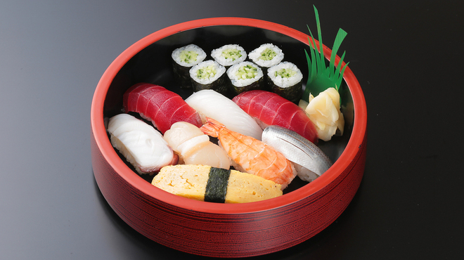 Sushi Kappou Midori - 料理写真:握り鮨