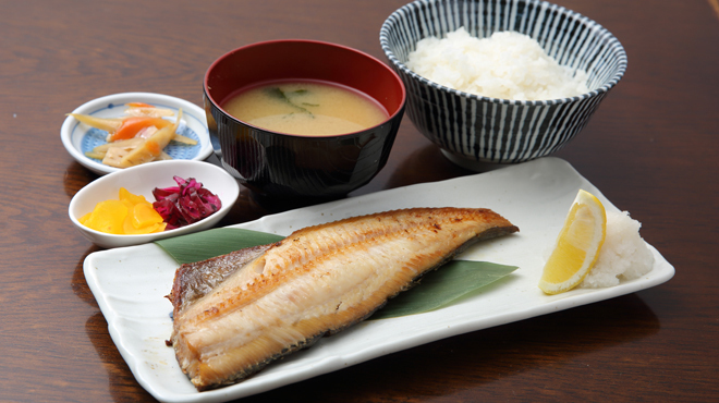 Uokatsu - 料理写真:焼魚定食