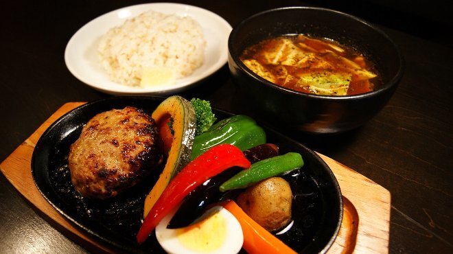 Soup Curry Hamburg 龍祈 Tatsuki スープカリー ハンバーグタツキ 資生館小学校前 スープカレー 食べログ