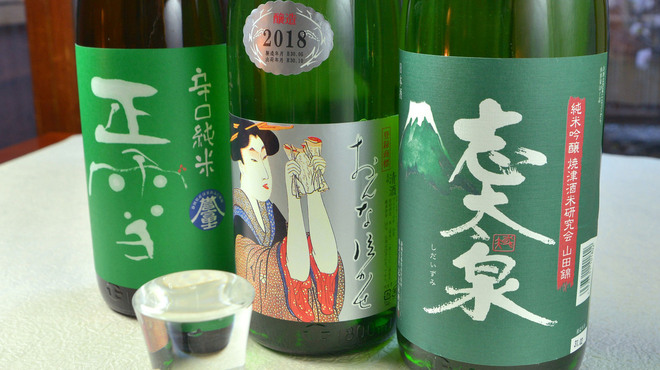 神楽坂 おいしんぼ - ドリンク写真:静岡の地酒をとりよせてます