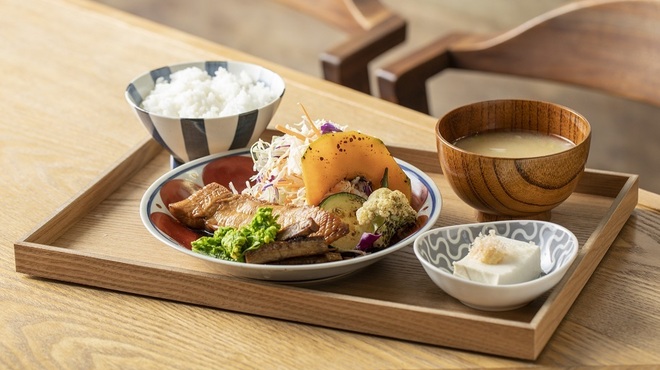 うみさと 食堂＆酒場 - メイン写真: