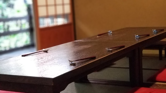 海鮮料理 雲丹しゃぶしゃぶ 工藤 - 内観写真: