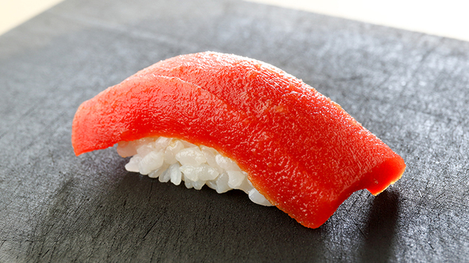 松栄 - 料理写真:熟成されたコク「漬けマグロ」