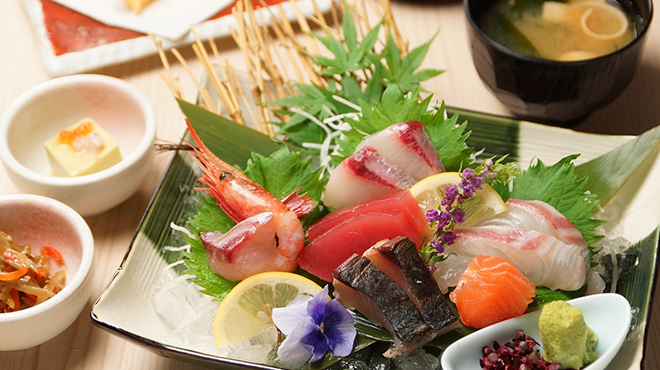 お魚と地酒 魚舟 - メイン写真: