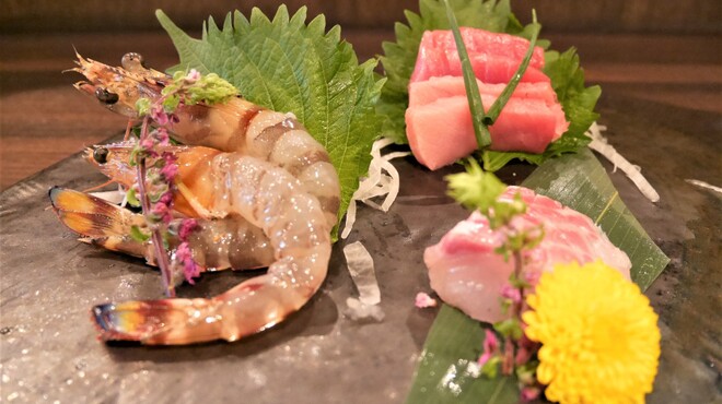 賛飲家 - メイン写真: