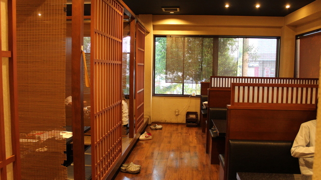 焼肉 龍王館 - メイン写真: