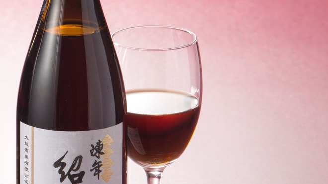北京宮廷料理 涵梅舫 - ドリンク写真:陳年紹興貴酒十年
