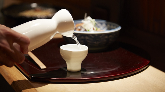 渋谷の日本酒ダイニング sakeba - ドリンク写真:ちょい呑み。しっぽり呑み。クールに一人呑み。どんなシーンでも！