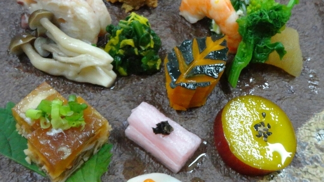 旬菜料理 苧麻 - メイン写真:
