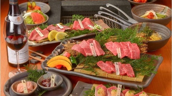 炭火焼肉 牛仁 - 料理写真:4,800円コース
