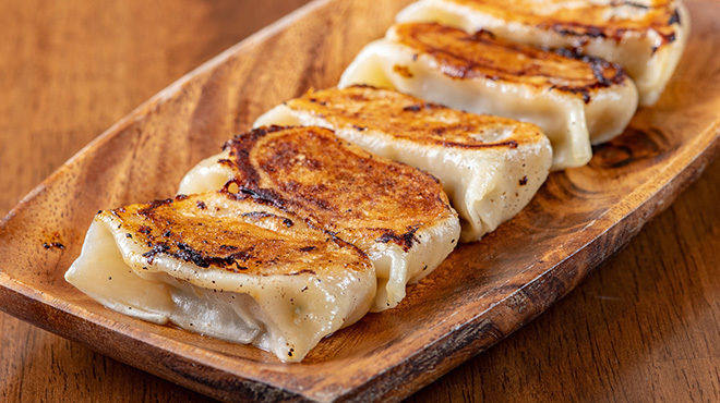 アガリコ餃子楼 - メイン写真:自家製焼き餃子