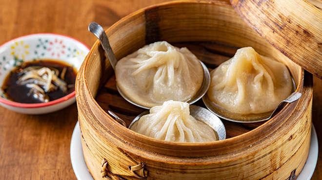 アガリコ餃子楼 - メイン写真:生皮小龍包