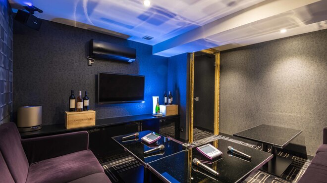 BAR LOUNGE 1818 - メイン写真: