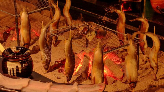囲炉裏料理 うな革 和なり - メイン写真: