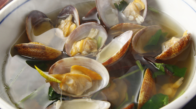 たこ安 - 料理写真:絶品☆あさりの酒蒸し