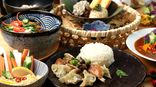 オカミサン ダイニング - メイン写真: