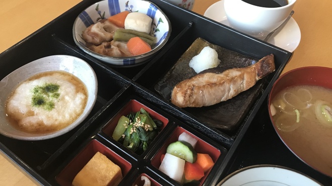 オカミサン ダイニング - メイン写真: