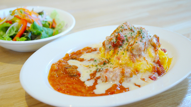 kafeandoresutoramberuku - 料理写真:とろっとチーズのトマトチキンオムライス