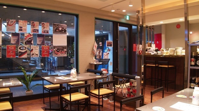 オーバーテイク - メイン写真: