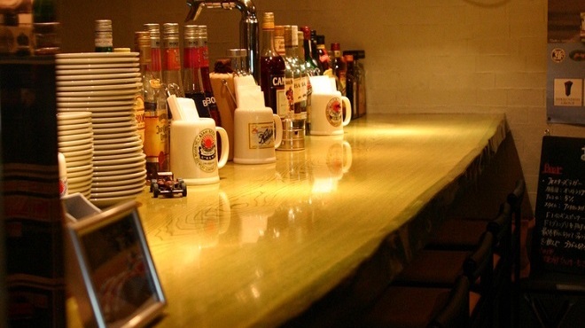 オーバーテイク - メイン写真: