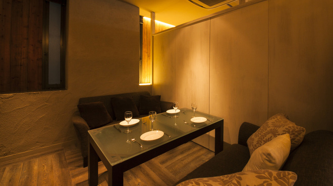 ロジック - メイン写真: