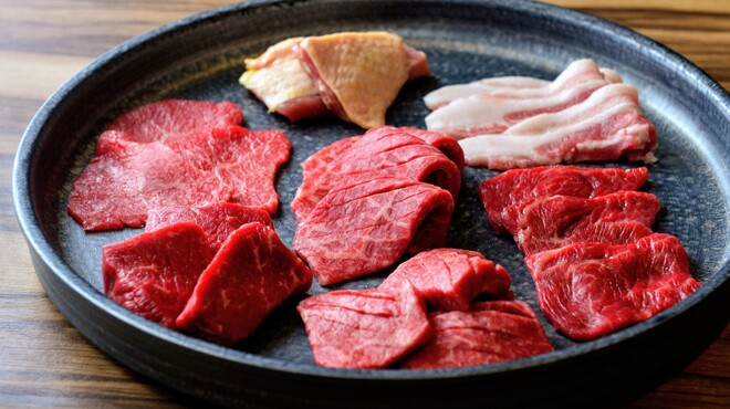 Akami Yakiniku Ushio - メイン写真: