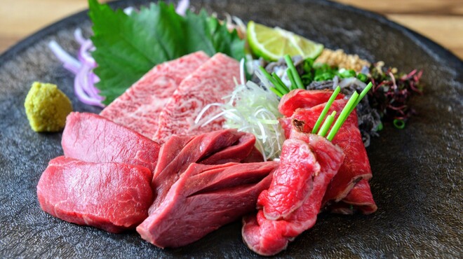 Akami Yakiniku Ushio - メイン写真: