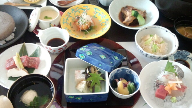 四季心 六香庵 - 料理写真:ミニ会席