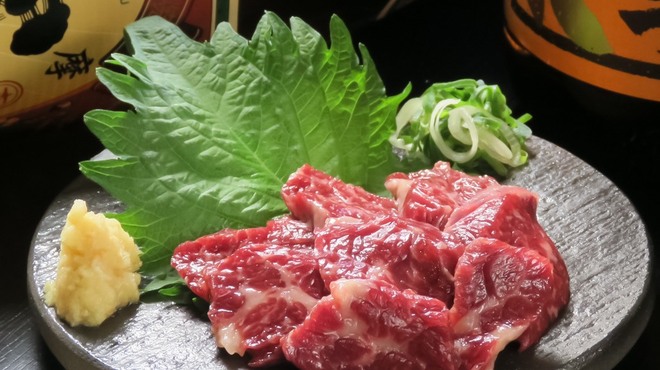 もつ鍋・すき焼き いっしん - メイン写真: