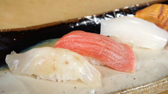 ぎおん 佐藤 - 料理写真:【年中】お寿司の盛り合わせ