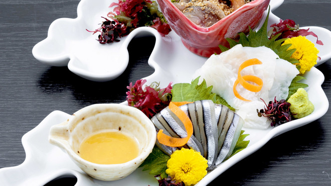 博多もつ鍋 馬肉 九州自慢 - 料理写真: