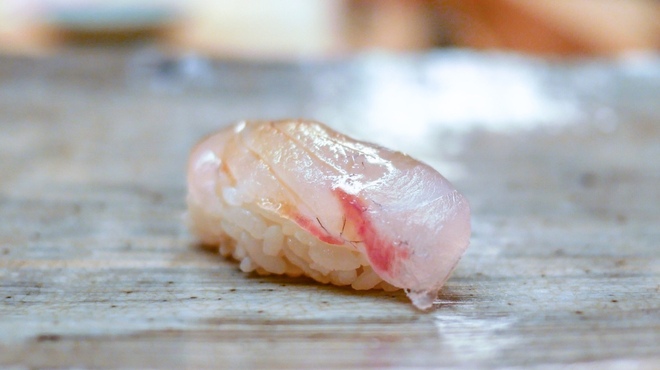 すし家 - 料理写真:☆鯛