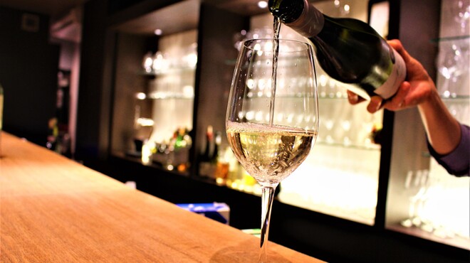 WINE BAR Le collier d'or - メイン写真: