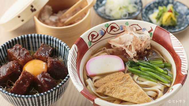 Yokohama Nakaya - 料理写真:ボリュームたっぷり『温かいきしめん＋味噌カツ丼』