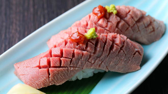 牛たん炭焼き 利久 - メイン写真: