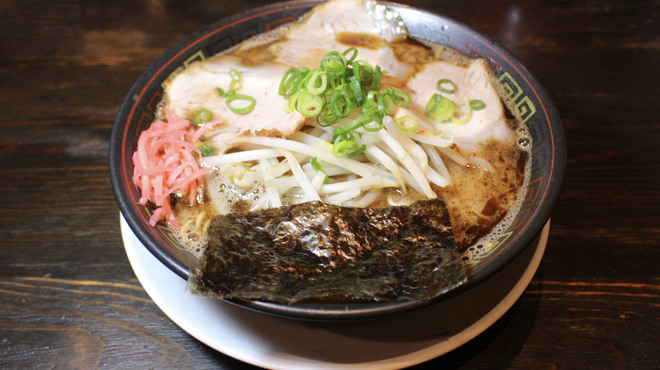 大砲ラーメン - メイン写真:
